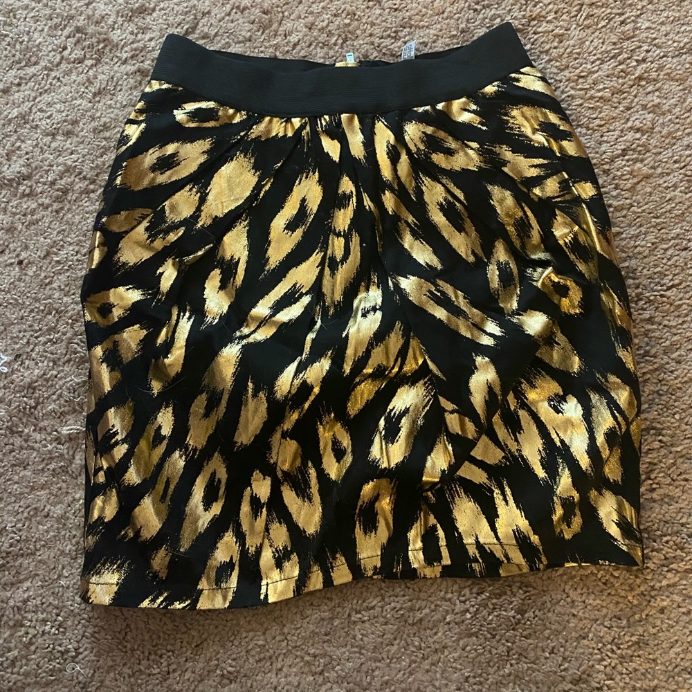 Charlotte Russe gold and black skirt